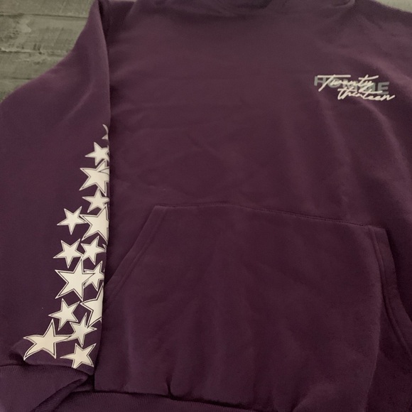 Purple Medium Tall Oversized Hoodie with Star Sleeve Design, Preloved, P2P 27” - Picture 4 of 7